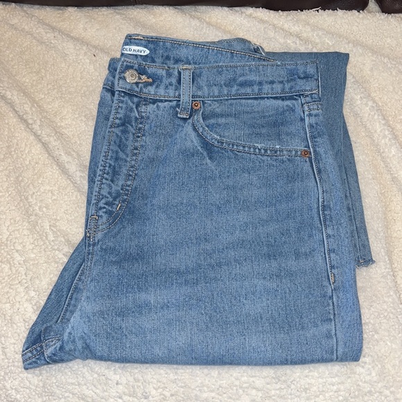 Old Navy High Rise Lola Boyfriend Raw Hem Jeans size 14 - Picture 15 of 15